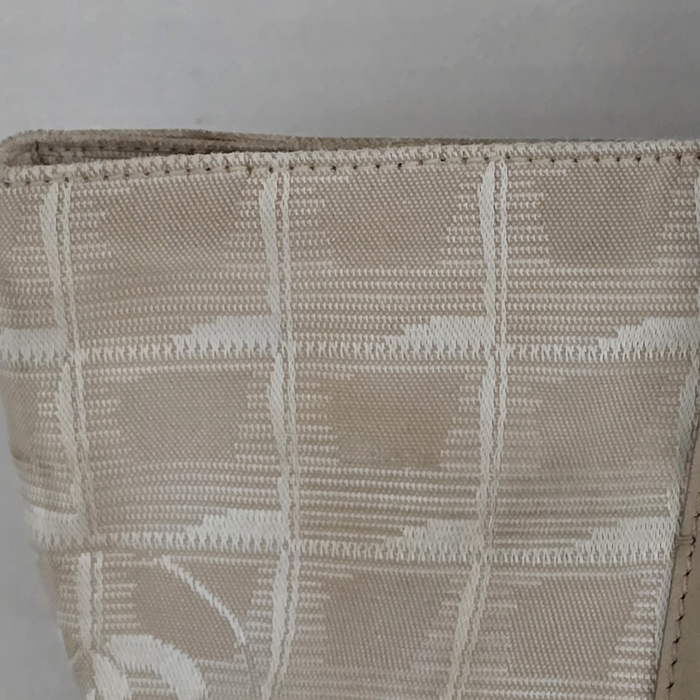 Authentic Chanel Travel Line Beige Jaquard CC Logo Large Totebag - Picture 6 of 16